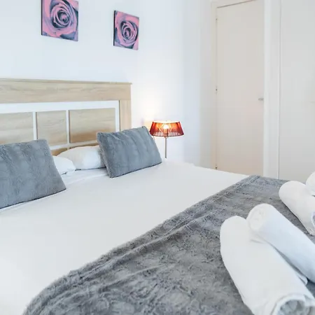 شقة Sunrise Attic By Delucaco